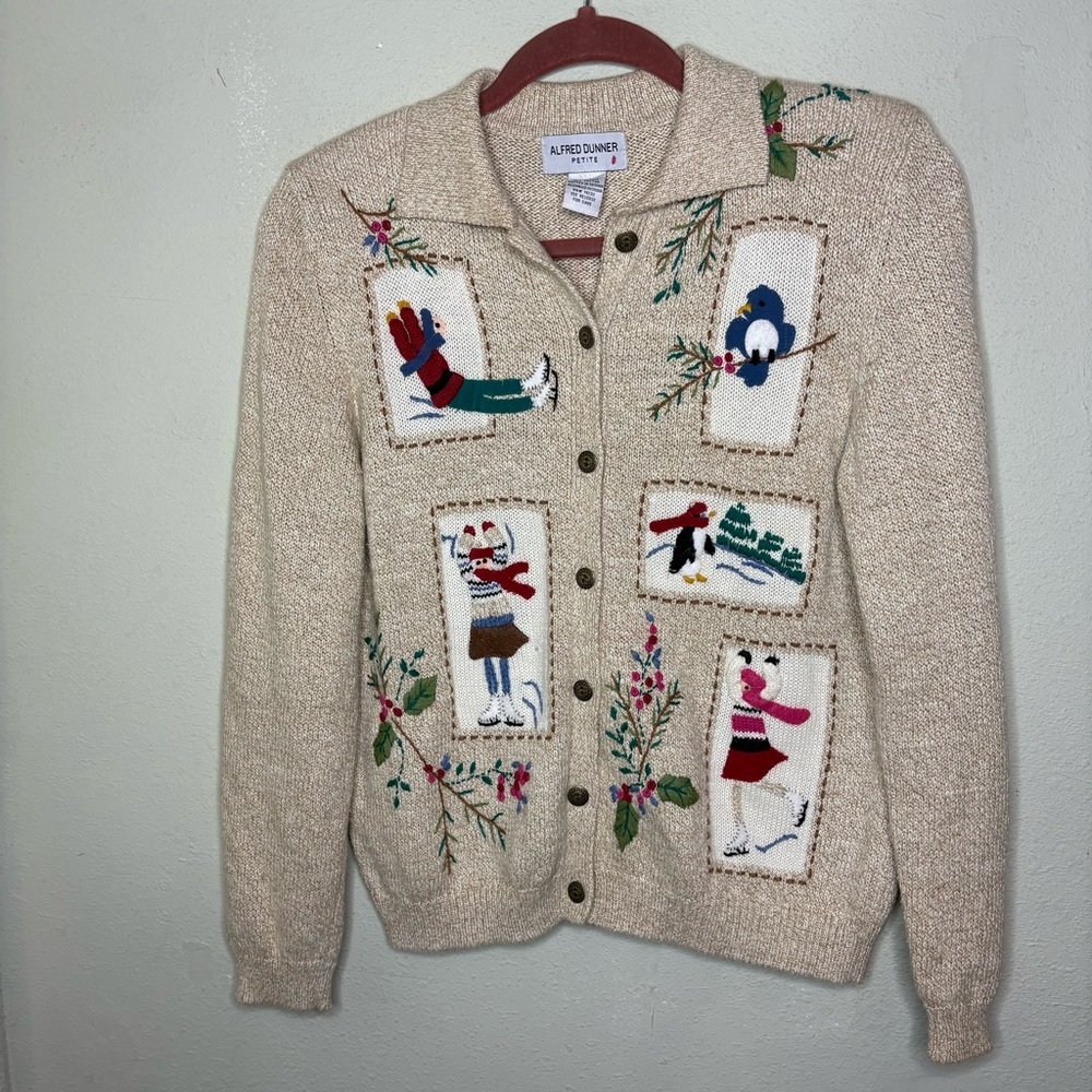Alfred Dunner Beige Cardigan with Playful Winter Embroidery Size Petite Small
